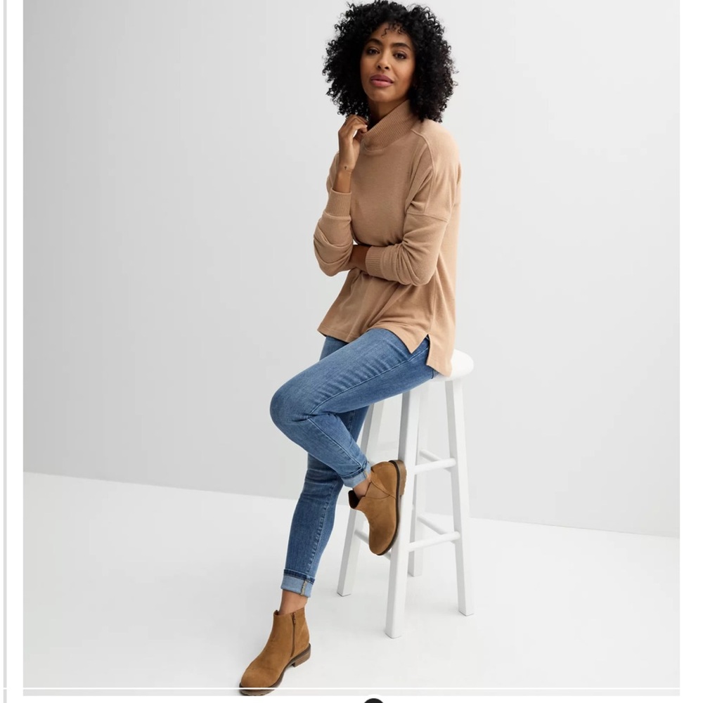 Mockneck knit sweater top NWT